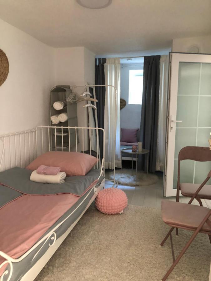 Apartman Indira Вісоко Екстер'єр фото