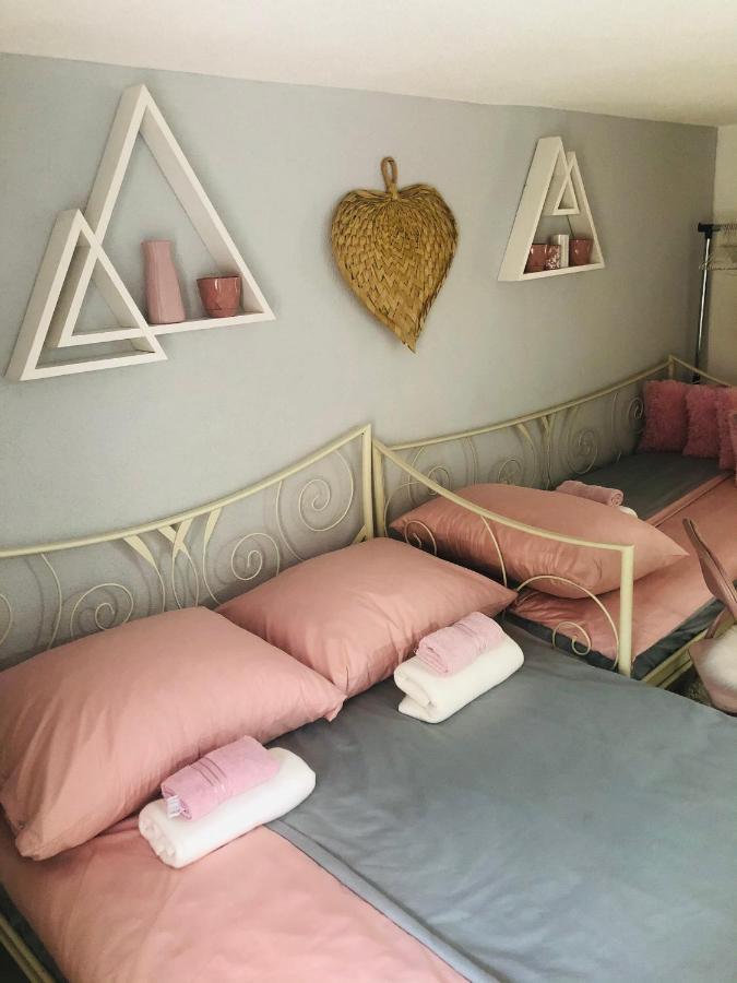 Apartman Indira Вісоко Екстер'єр фото