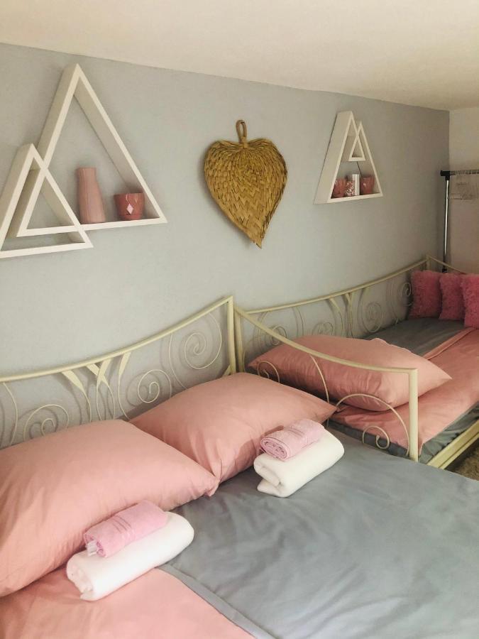 Apartman Indira Вісоко Екстер'єр фото